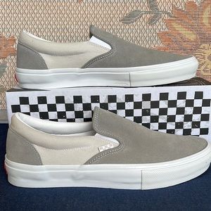 Vans Men’s Skate Slip-On
Cloud
VN0A5FCACOI
Sneakers